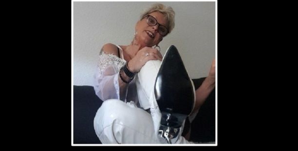 #Lack-Heelsstiefel skla*e,Dirty-Talk,#reife Frauen