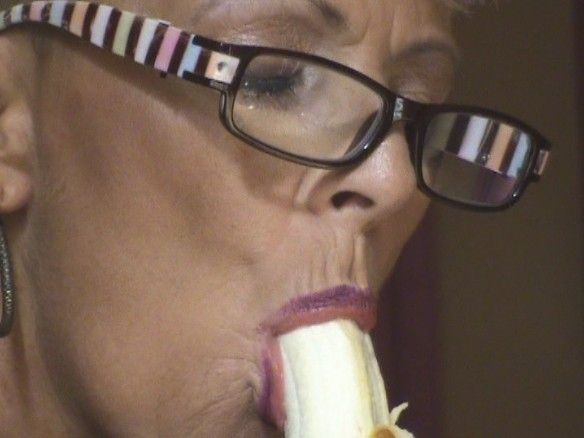 Sachsen Lady Porno Video: Bananen #Dirty-Talk