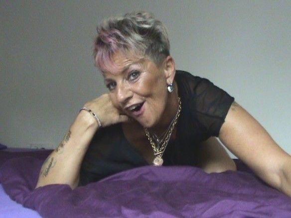 Sachsen Lady Porno Video: #Nylonw*xxer!